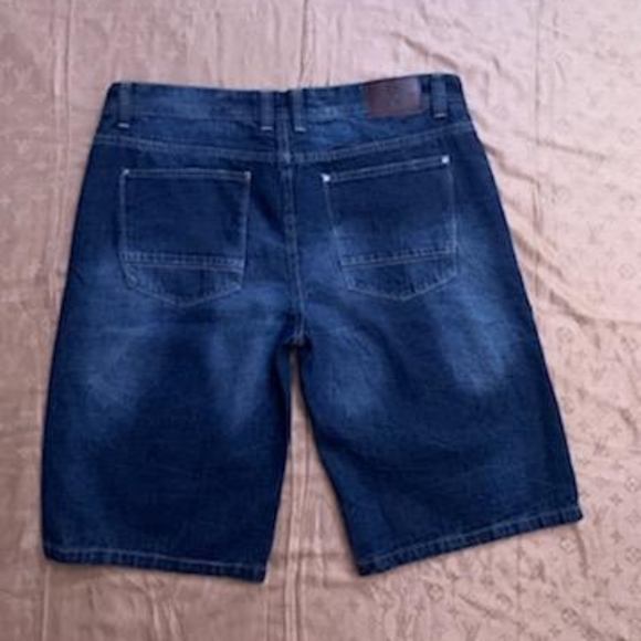 Brooklyn Xpress jean shorts - Picture 2 of 3